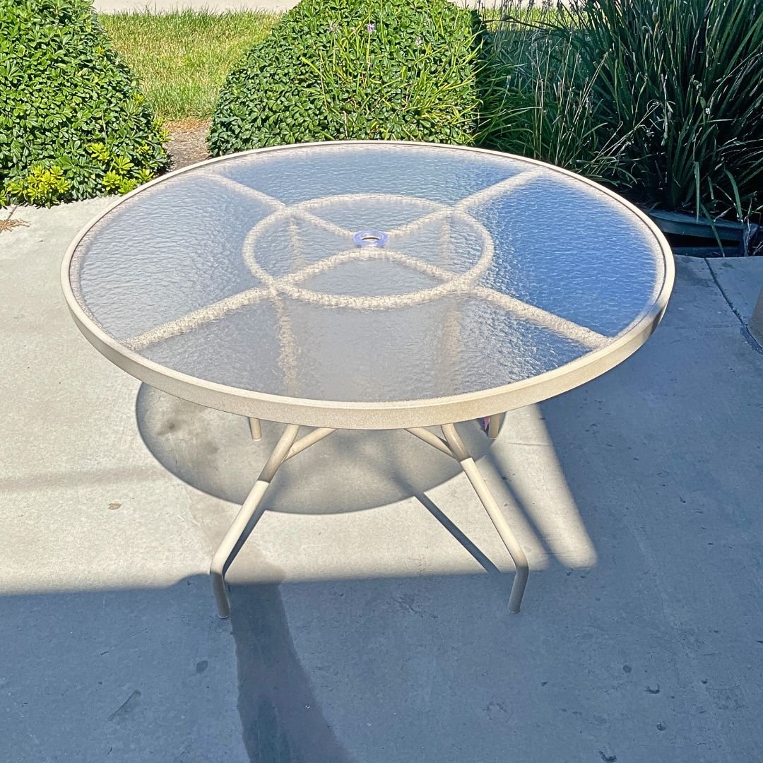 New Acrylic Table Top Replacement in Outdoor Patio Table after broken glass top was removed