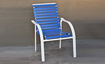 Blue and white stright strap outdoor chair